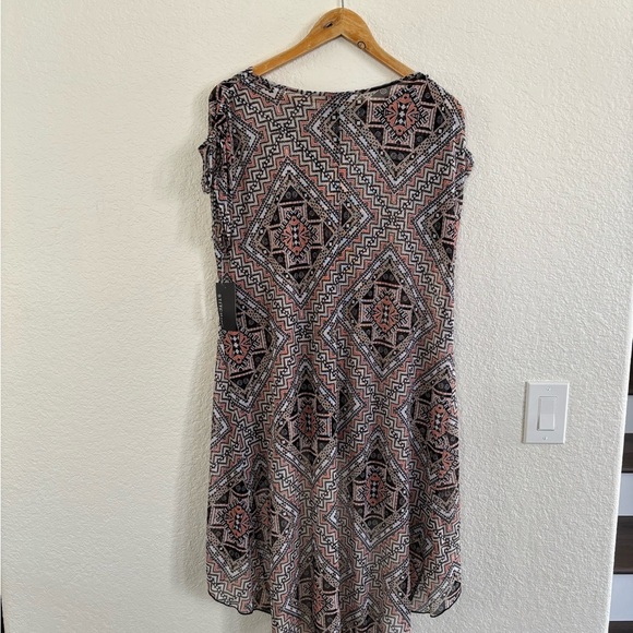 Chic Geometric Print Tunic Top - Picture 2 of 11